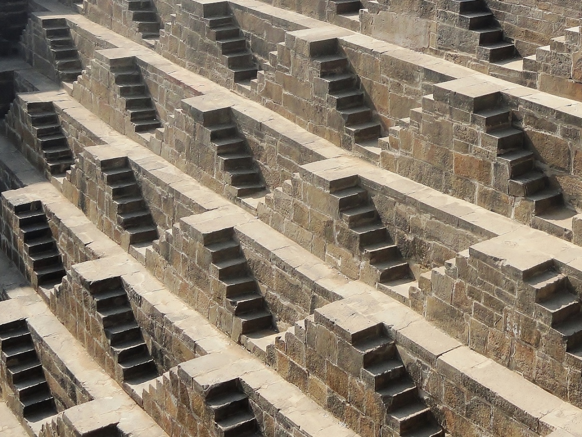 abhaneri step well india