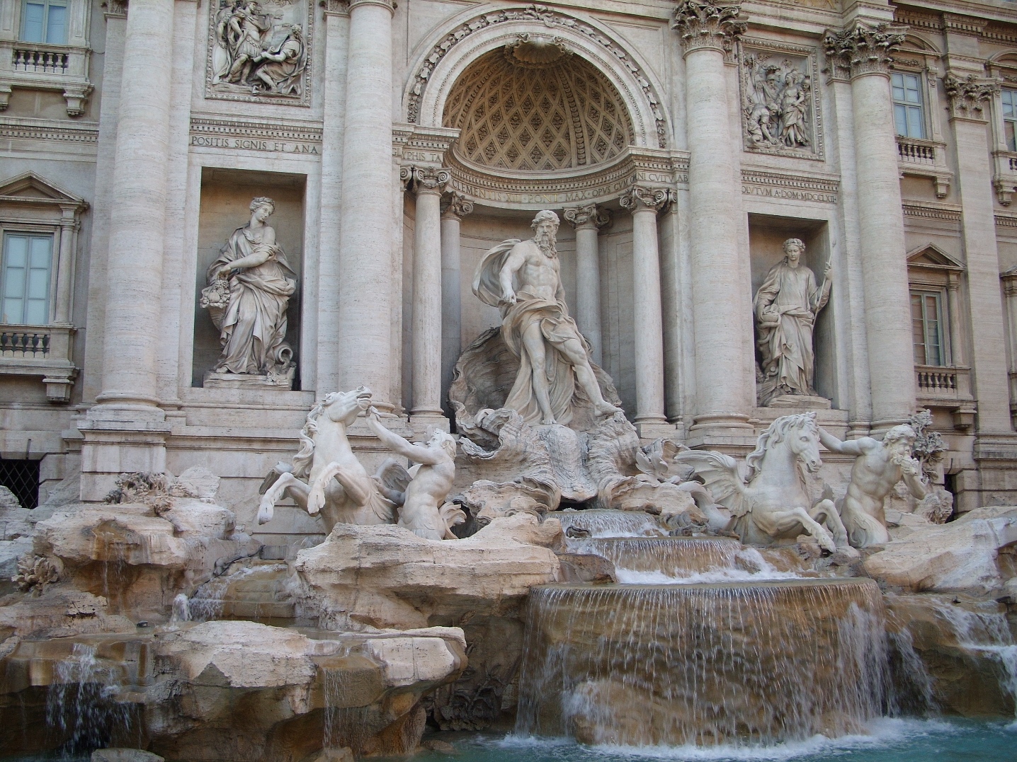 trevi fountain rome