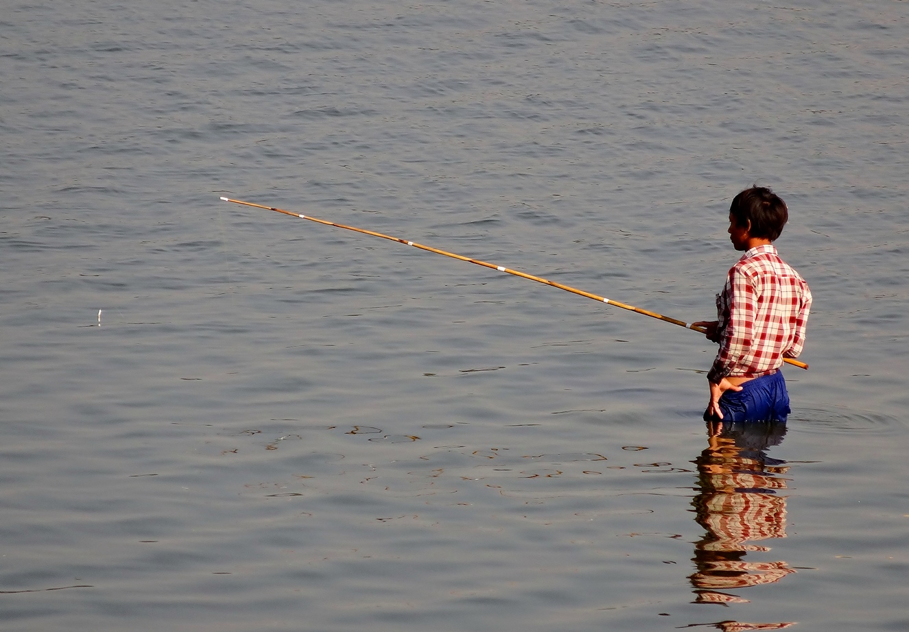 amarapura fisherman