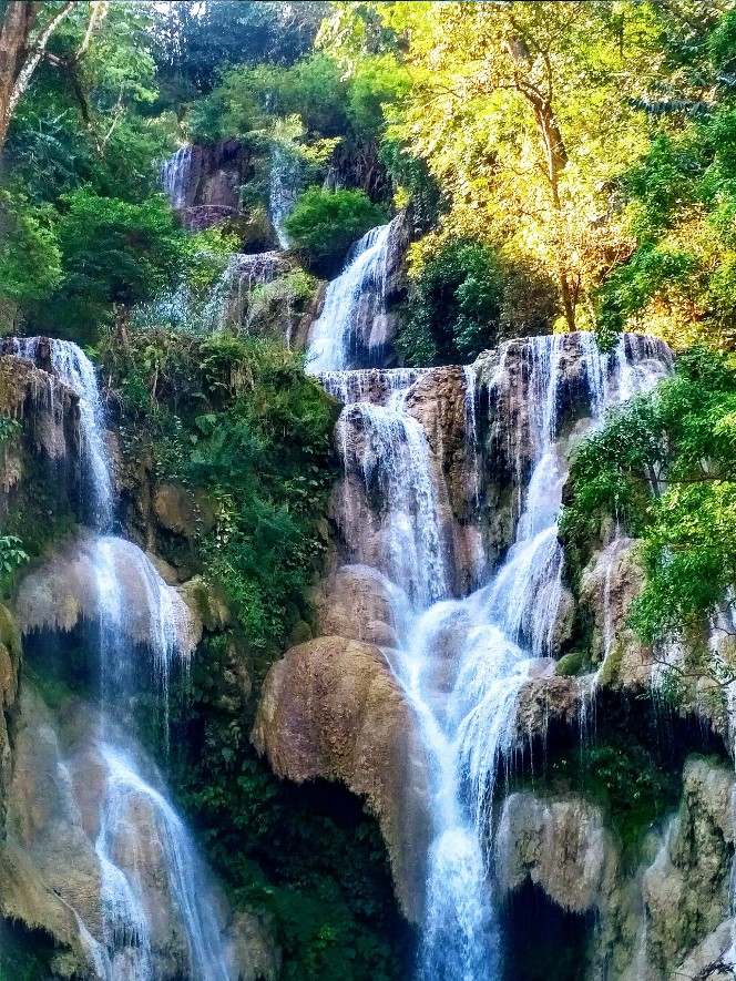 kuang si falls