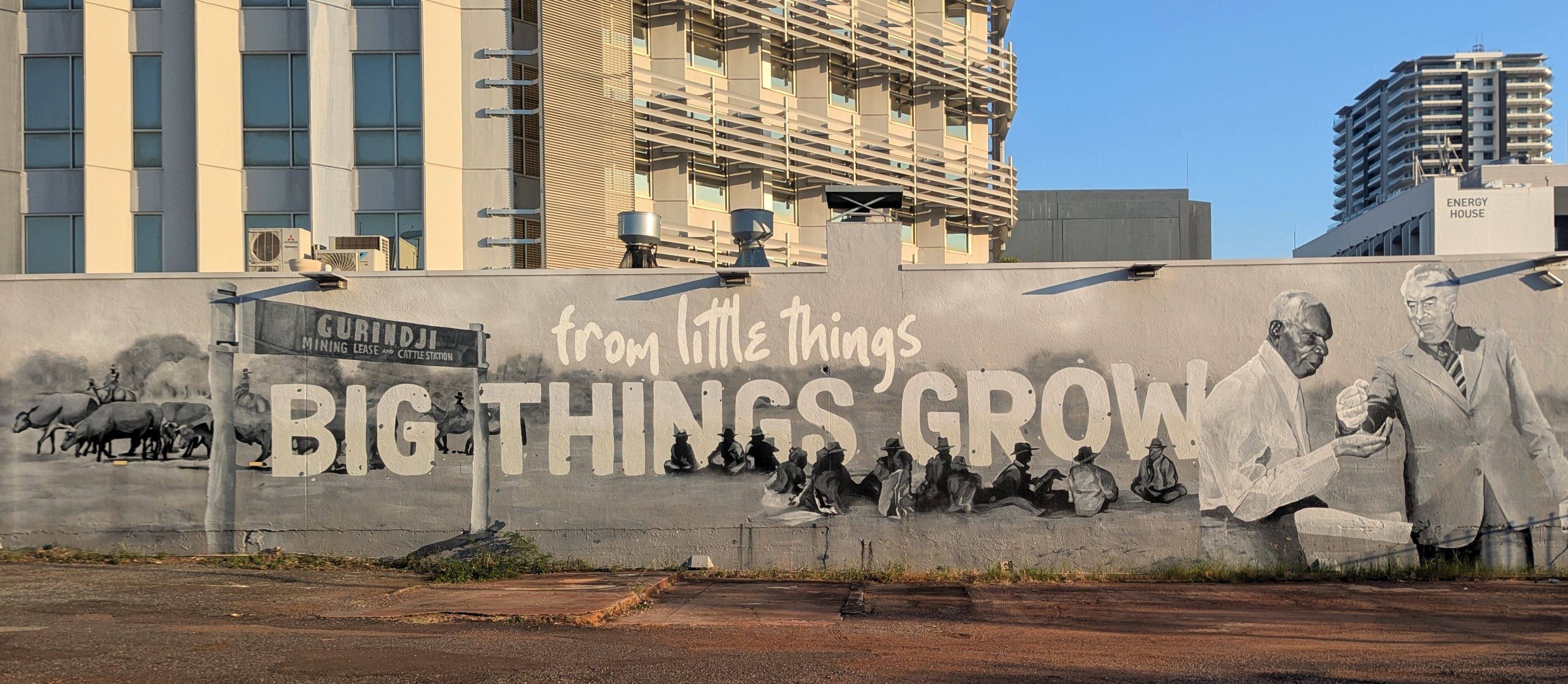 gough whitlam mural darwin
