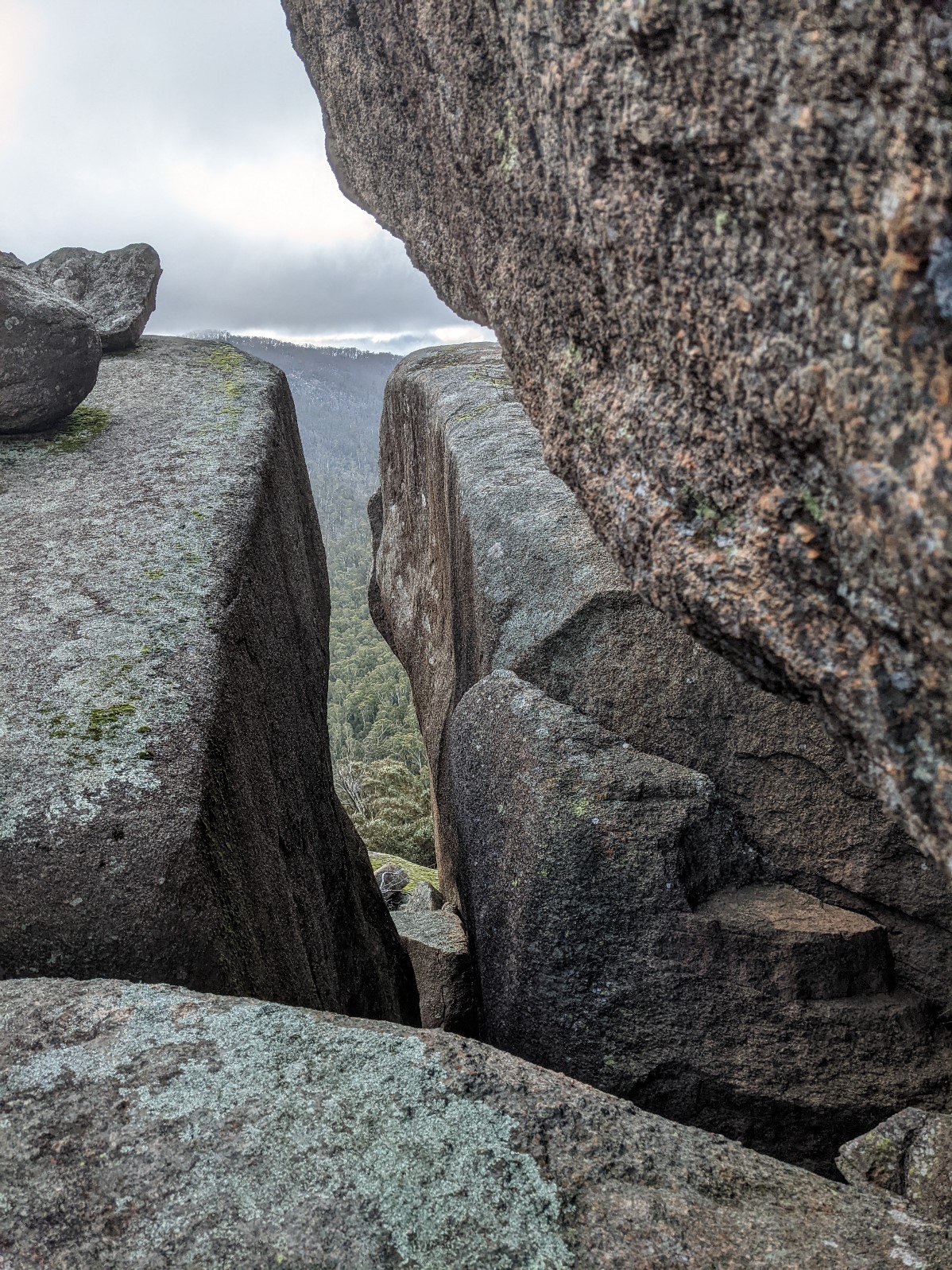 square rock summit hike