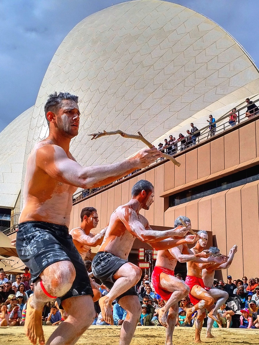 indigenous dancers