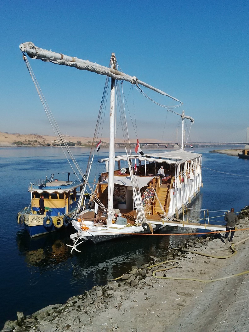 dahabiya boat egypt