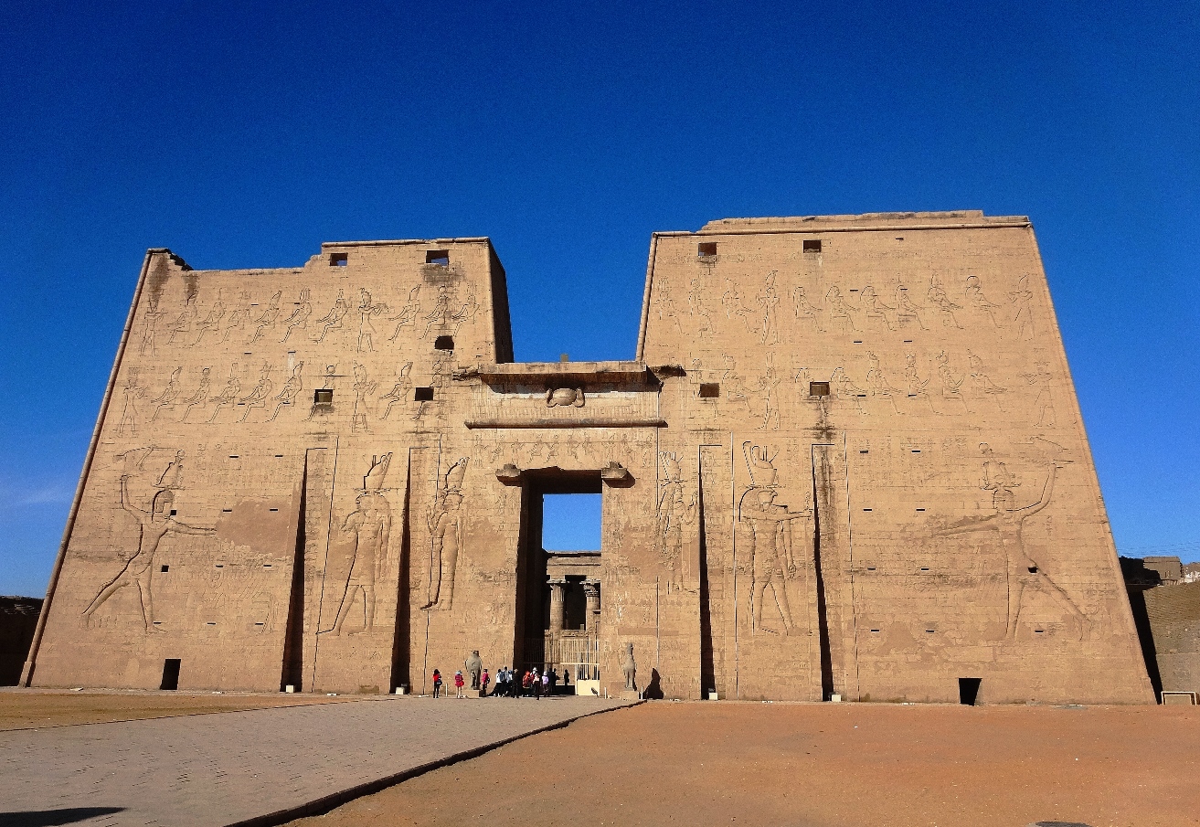 temple of horus edfu egypt