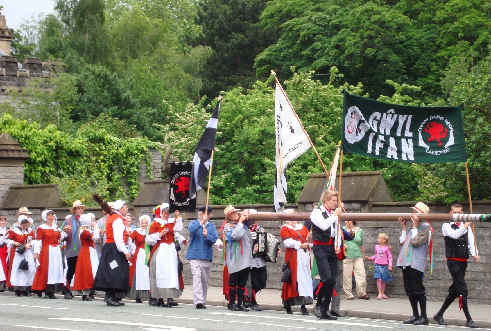 welsh folk dancers