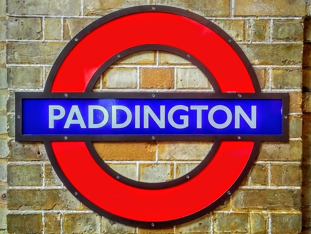 london underground logo paddington