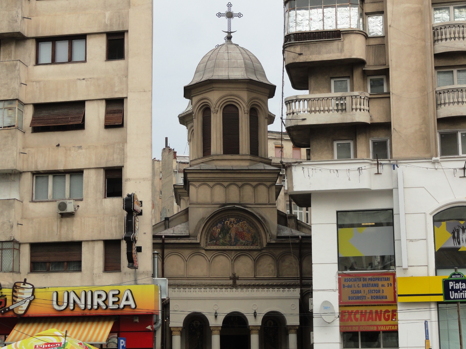 bucharest church moved 