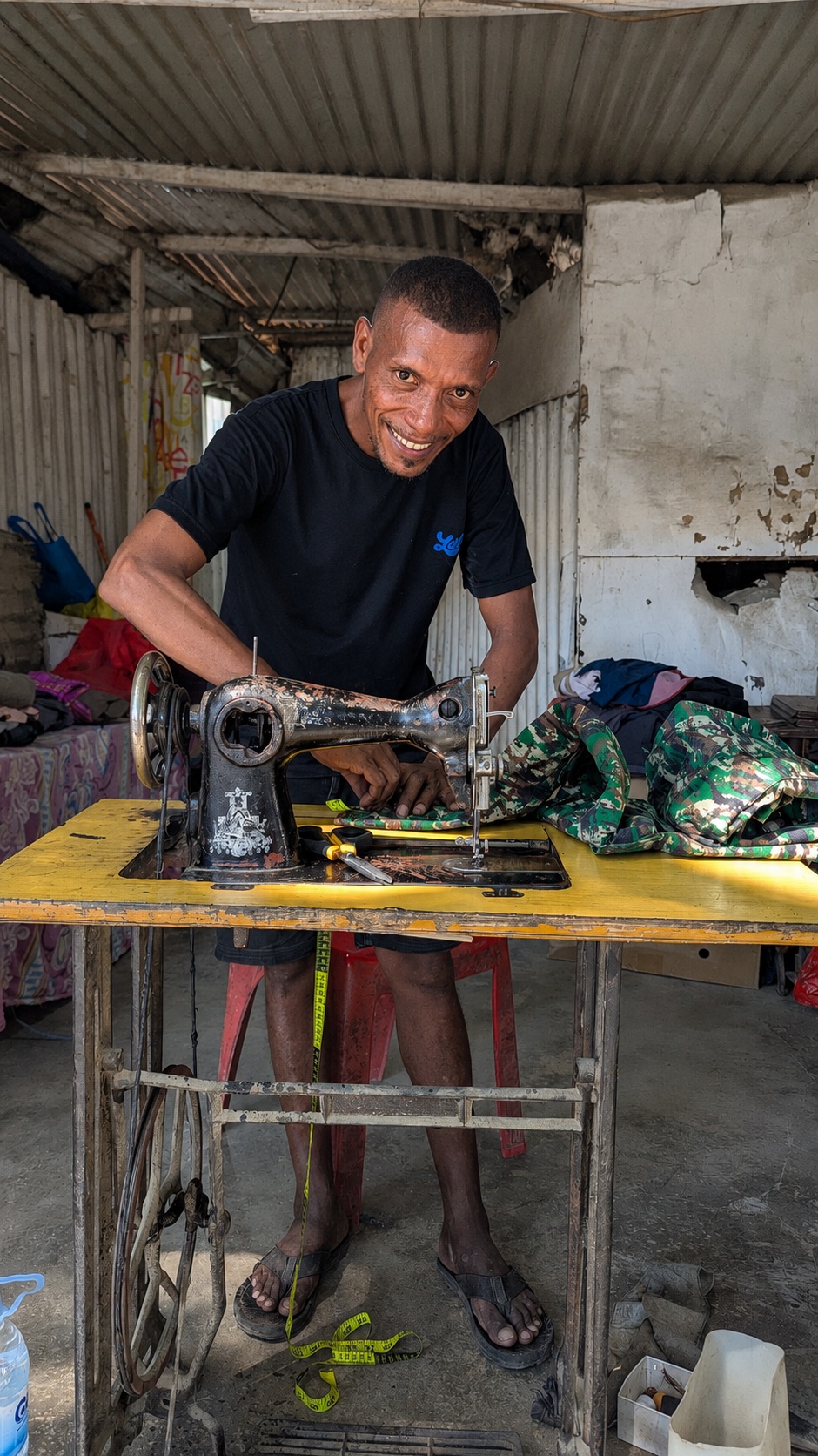 Taibesi market Dili