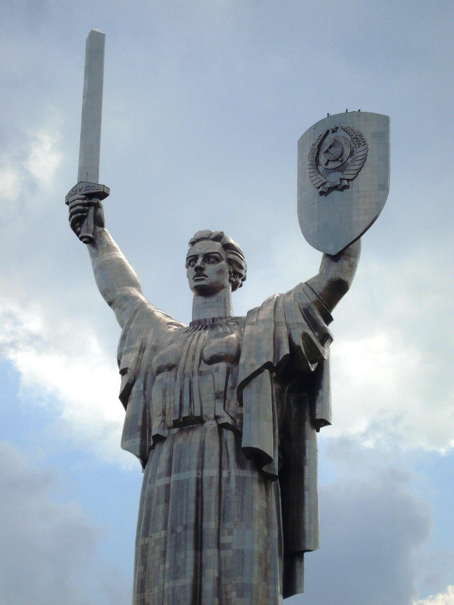 mortherland statue kiev