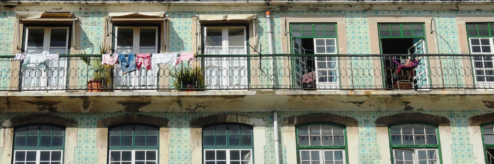 lisbon balconies